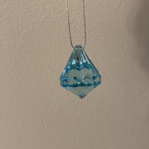 6 Boxes Small Christmas Ornaments - Picture 5 of 11